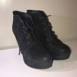 Steve Madden Raspy Black platform